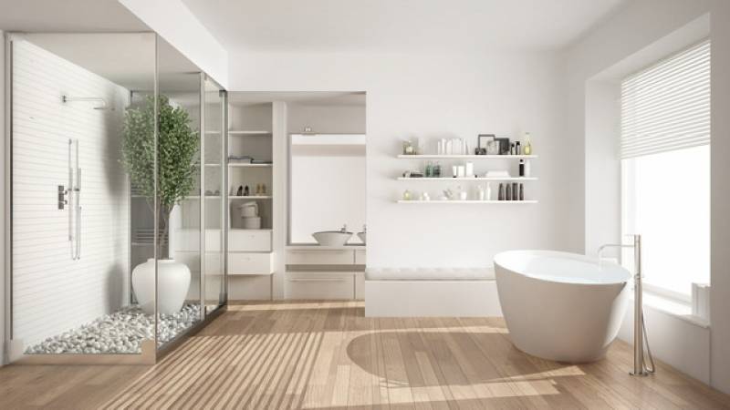 Cette salle de bain, à été revisité dans sa globalité. Le sol en bois exotique est adapté pour ce style de pièces qui peuvent être très humide